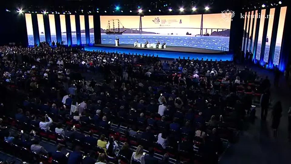 Андрей Чертков: Сегодня основной день работы на Восточном экономическом форуме