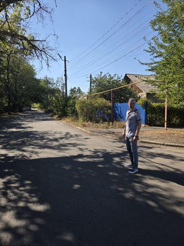 Ждановку с рабочим визитом посетил первый заместитель министра строительства, ЖКХ и энергетики Магаданской области