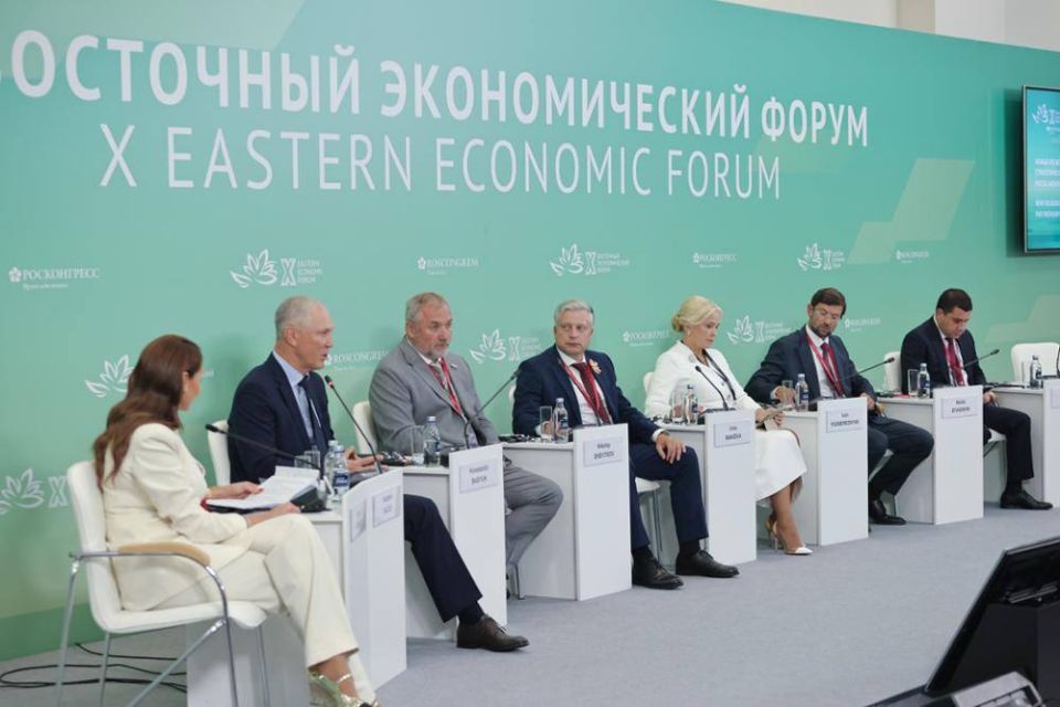 Андрей Чертков: Как связать Дальний Восток с новыми регионами России? Какие отрасли могут стать базой для взаимовыгодного сотрудничества?