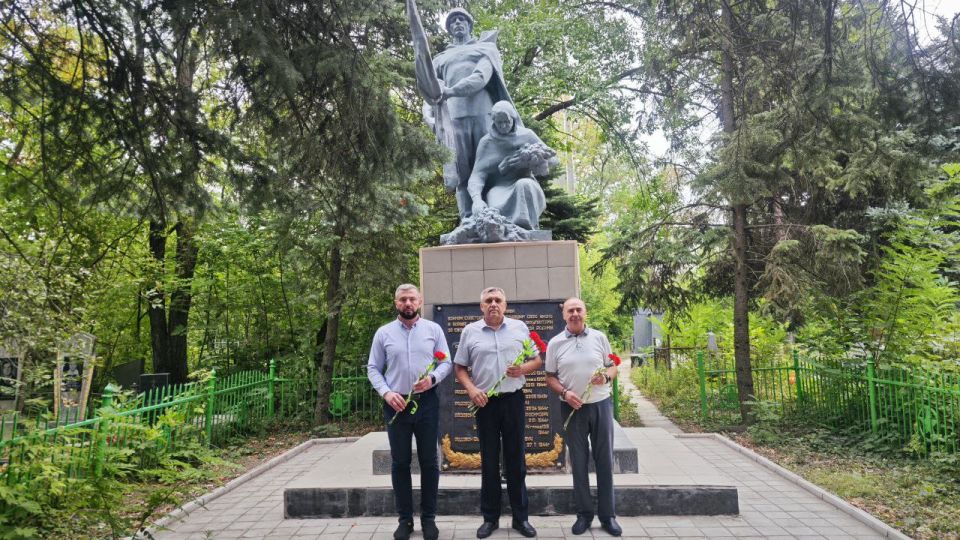 ��������� ���������: � ������ 1941 ���� � �������� ��������� 259 ����� �������