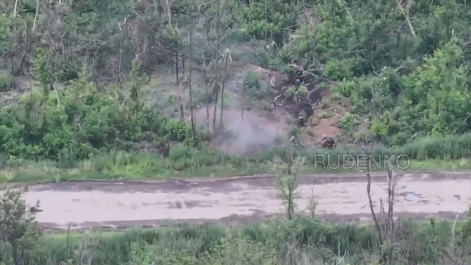 Андрей Руденко: Штурмовые подразделения Ярославских десантников заняли и зачистили опорный пункт ВСУ западнее Часова Яра