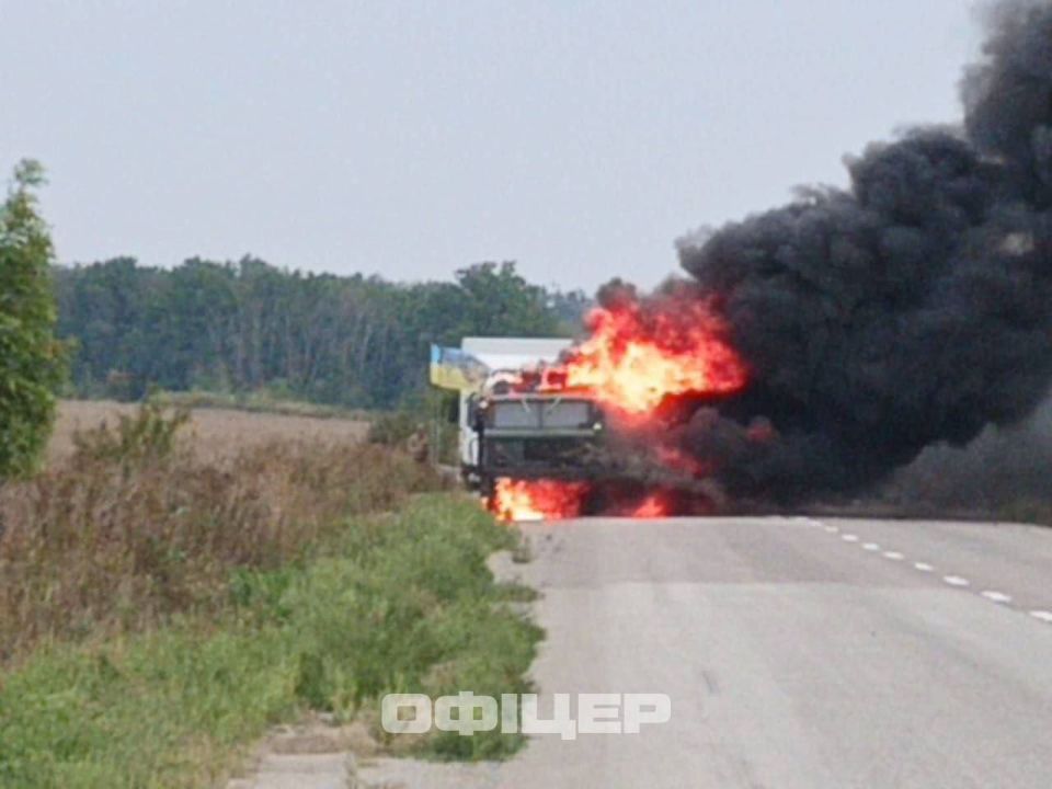 Вчера был уничтожен грузовой автомобиль ГАЗ-66 ВСУ на трассе Изюм — Славянск, на территории Харьковской области