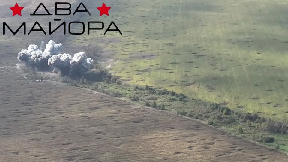 Два майора: Авианаводчики Отряда Смуглянки демонстрируют результаты работы: