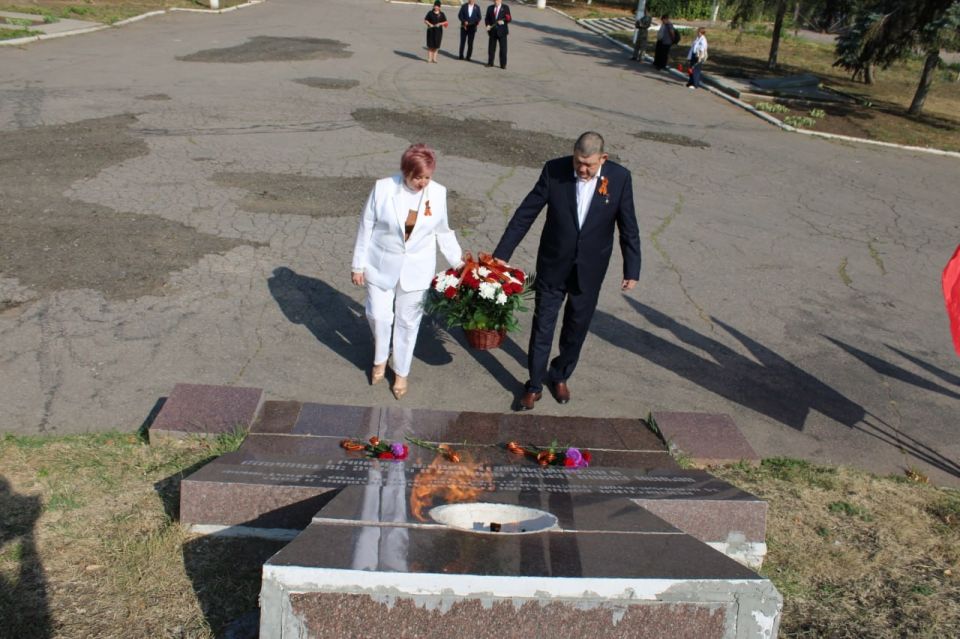 Роман Конев: Сегодня, 8 сентября, в день 82-й годовщины освобождения Донбасса от немецко-фашистских захватчиков, совместно с заместителем председателя Горловского городского совета Донецкой Народной Республики первого созыва...