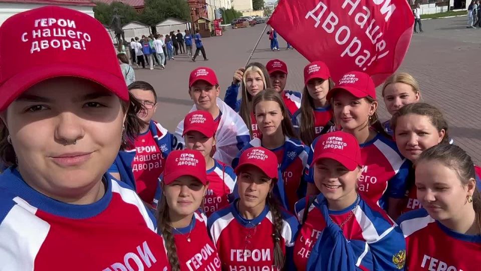 Из Омска — поздравления с Днём освобождения Донбасса