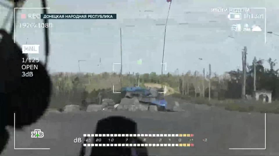 После зачистки Часова Яра наши военные продолжают наступление в ДНР, выбивая противника из-под Константиновки