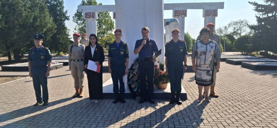 В селе Урзуф почтили память героев, освободивших Донбасс