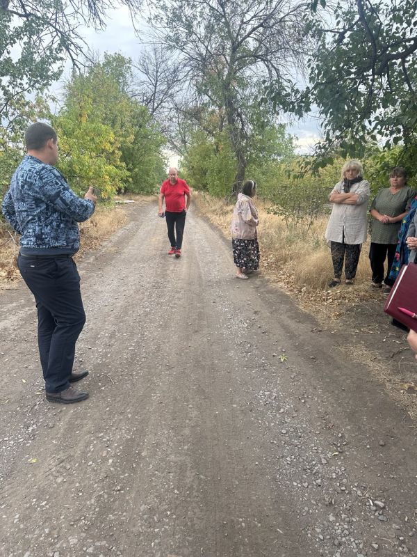 Начальник Металлистовского территориального отдела Николай Алехин, провел встречу с жителями в пос