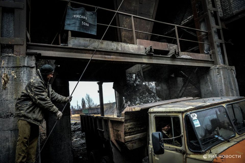 Убыточные шахты в Донбассе стараются сохранить, заявил Чертков