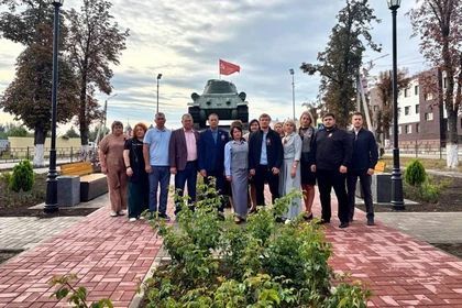 В Волновахе почтили память советских воинов, освобождавших город