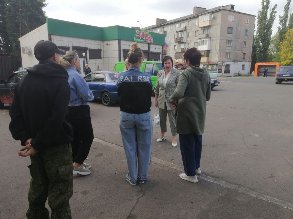 Игорь Мартынов: Встреча с населением. 10 сентября в рамках поручения Главы Донецкой Народной Республики Дениса Пушилина о регулярном взаимодействии с гражданами, заместитель главы администрации муниципального образования...