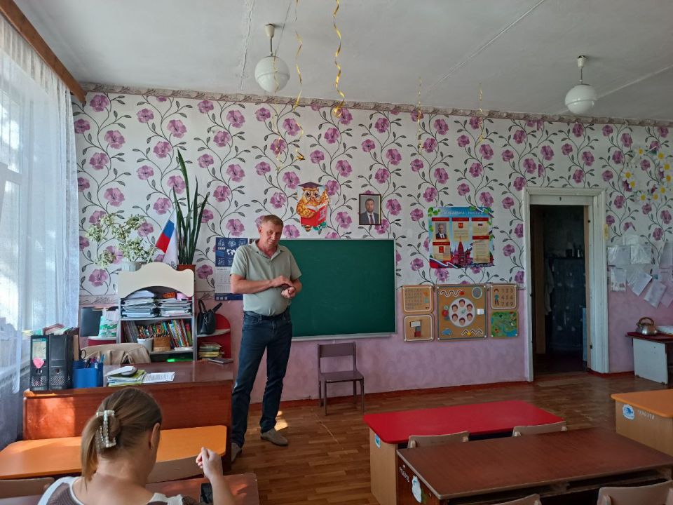 Сергей Юзвинкевич: Провел встречу с трудовым коллективом ГКДОУ "Старченковский детский сад Володарского м.о."