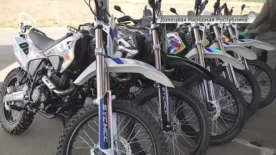 Роман Конев: Единая Россия передала спецтехнику группировке войск «Центр» и батальону «Сомали»