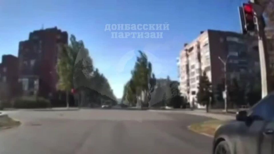 11 сентября 2025 года в Краматорске зафиксирован первый случай применения FPV-дрона в пределах центральной части города. Инцидент произошёл на пересечении улиц Дворцовой и Юбилейной