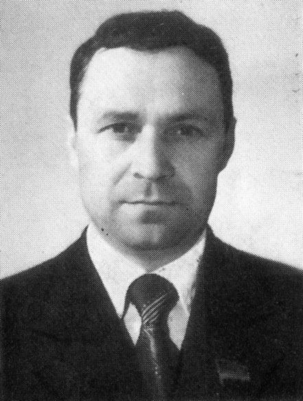 Василий Гаврилович Воликов родился 15 июля 1938 года в селе Кривая Лука Краснолиманского района