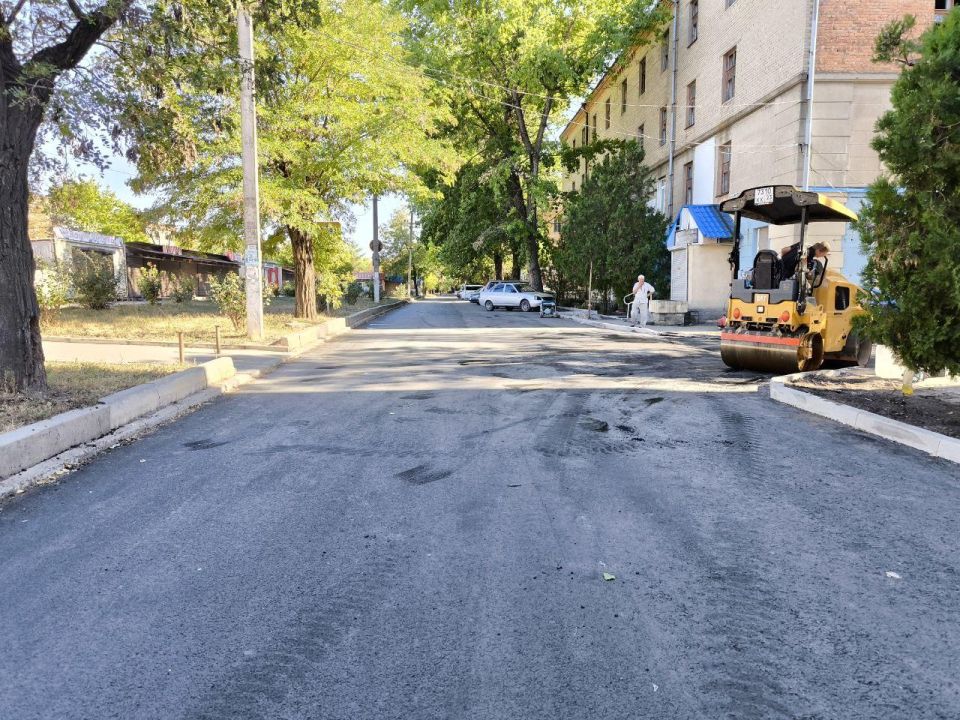 Якутия завершила первый этап ремонта дороги в Докучаевске
