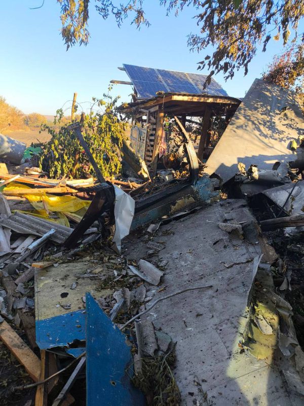 Обломки недавно сбитого Су-27 ВВСУ в районе г. Доброполье, ДНР