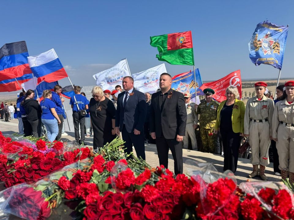 Сергей Ермаков: Неделя была насыщена важными событиями - от памятных мероприятий ко Дню освобождения Донбасса до решения текущих вопросов жизнеобеспечения