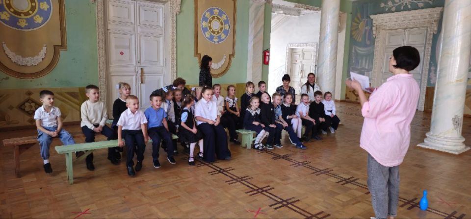 12 сентября в МБУ «МИРОНОВСКИЙ ПОСЕЛКОВЫЙ ДК» прошла развлекательно-игровая программа «ИГРОЛЁТ» для детей 1-2 классов ОШ № 9, 10. Программа была, наполнена множеством весёлых конкурсов, игр и эстафет, которая не оставила...