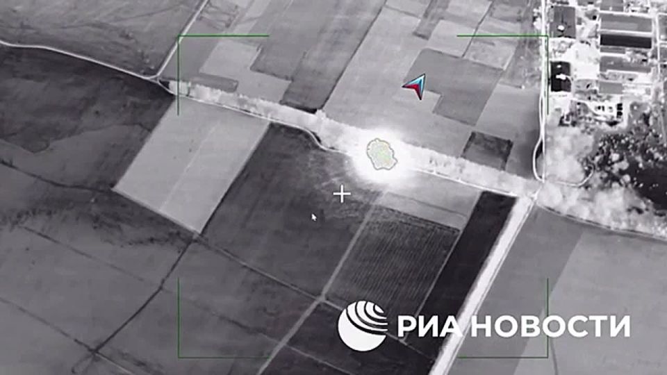 Силы ПВО РФ за сутки уничтожили 340 украинских БПЛА и три реактивных снаряда системы залпового огня HIMARS производства США, сообщило Минобороны РФ