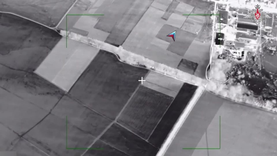 Минобороны России: Расчет ОТРК «Искандер-М» нанес удар по площадке подготовки и запуска ударных БПЛА-камикадзе ВСУ самолетного типа дальнего действия