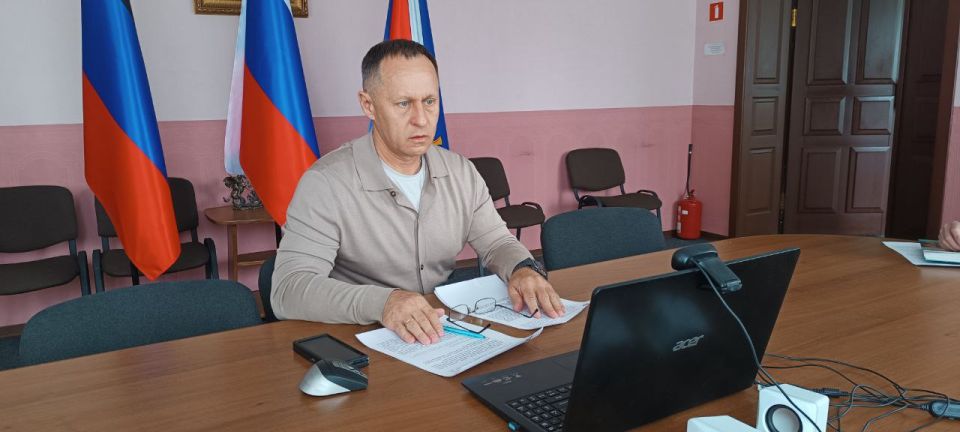 Александр Пеняев: Сегодня, 11 сентября, провел прямую линию с жителями Ясиноватского муниципального округа, в ходе которой подробно рассказал о текущей ситуации в округе и ответил на актуальные вопросы