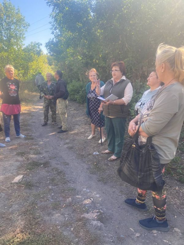 В пгт Войковский состоялась встреча с населением