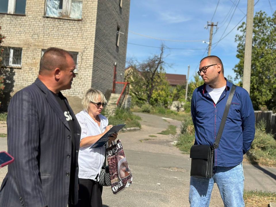 Александр Кузнецов провел встречу с жителями Иловайска: открытый диалог о проблемах ЖКХ