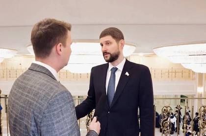 «Песни и кино - нашим героям»: Артисты и кинематографисты поддержат раненых бойцов в ДНР