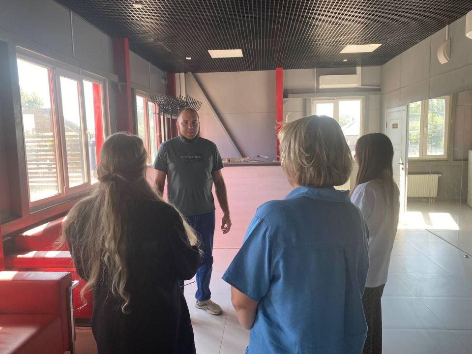 Сегодня провел прием граждан