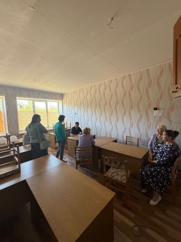 Роман Конев: ВСТРЕЧИ С НАСЕЛЕНИЕМ. 18 сентября 2025 года депутаты Горловского городского совета от фракции «Единая Россия» - Светлана Евсеенко, Николай Гальченко, Сергей Медведев, Алексей Костин в рамках исполнения поручения...