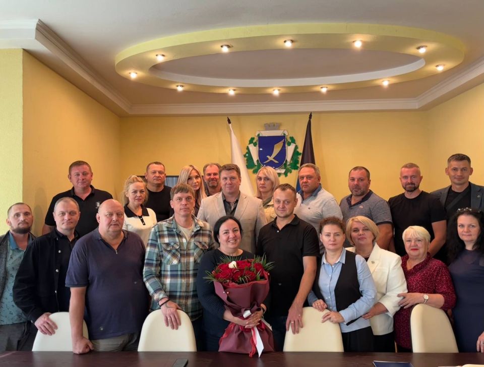 Провожали с благодарностью и цветами: мэр Харцызска Виктория Жукова подала в отставку