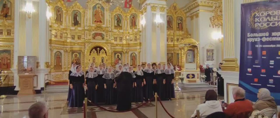 ХОРОВОЕ КОЛЬЦО РОССИИ Старший хор ДШИ «Симфония Приморья» принимает участие в масштабном круиз-фестивале «Хоровое кольцо России»! Этот уникальный проект объединяет лучшие хоровые коллективы страны, даря зрителям возможность...