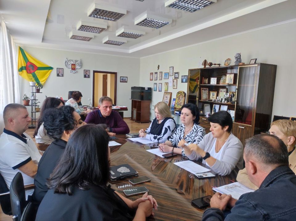 Александр Качанов: Финансовое совещание. 19 сентября прошло еженедельное плановое совещание с руководителем управления финансов, отдела бухгалтерского учёта и отчётности и заместителями по направлениям