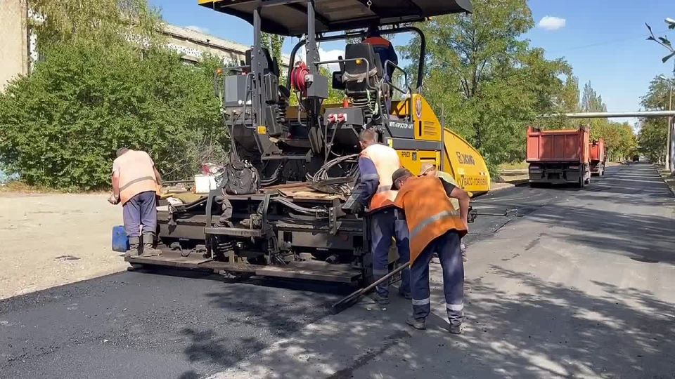 Роман Конев: О дорожных работах МУНИЦИПАЛЬНОГО УНИТАРНОГО ПРЕДПРИЯТИЯ «ПРОСТОР» АДМИНИСТРАЦИИ ГОРОДСКОГО ОКРУГА ГОРЛОВКА ДОНЕЦКОЙ НАРОДНОЙ РЕСПУБЛИКИ