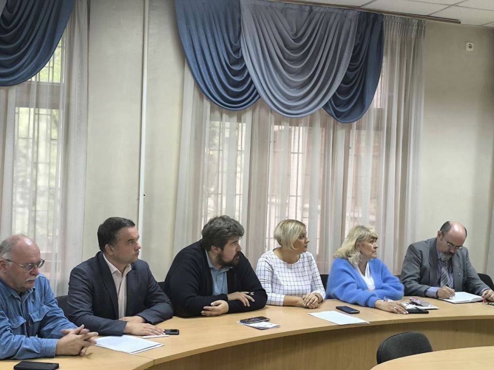 18 сентября в Донецком государственном университете состоялось заседание круглого стола "Крымская война в Донбассе и Новороссии: история и историческая память"