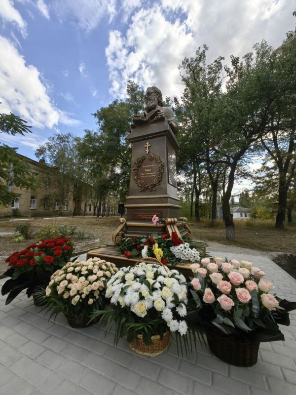 Роман Конев: В Горловке открыли бюст святителю Луке - покровителю медицинских работников