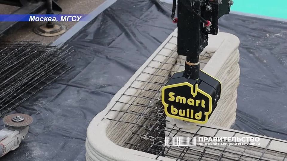 Председатель Правительства ДНР Андрей Чертков познакомился с образцами современных строительных технологий, которые разрабатывают и внедряют российские компании