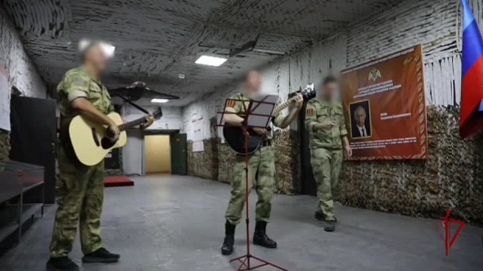 Исполнение – мощь! Моменты концерта военных артистов ансамбля ОДОН Росгвардии в зоне проведения СВО