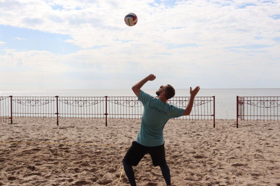 «БИТВА НА ПЕСКЕ» В ЮРЬЕВКЕ: КОМАНДЫ «ДОНБАССТЕПЛОЭНЕРГО» СОРЕВНОВАЛИСЬ ЗА ЗВАНИЕ ЛУЧШЕГО В ТУРНИРАХ ПО ПЛЯЖНОМУ ВОЛЕЙБОЛУ И НАСТОЛЬНОМУ ТЕННИСУ