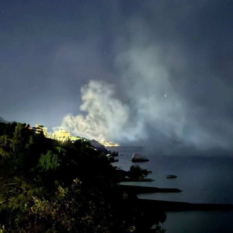 Беспилотники ВСУ ударили по Крыму: 15 пострадавших