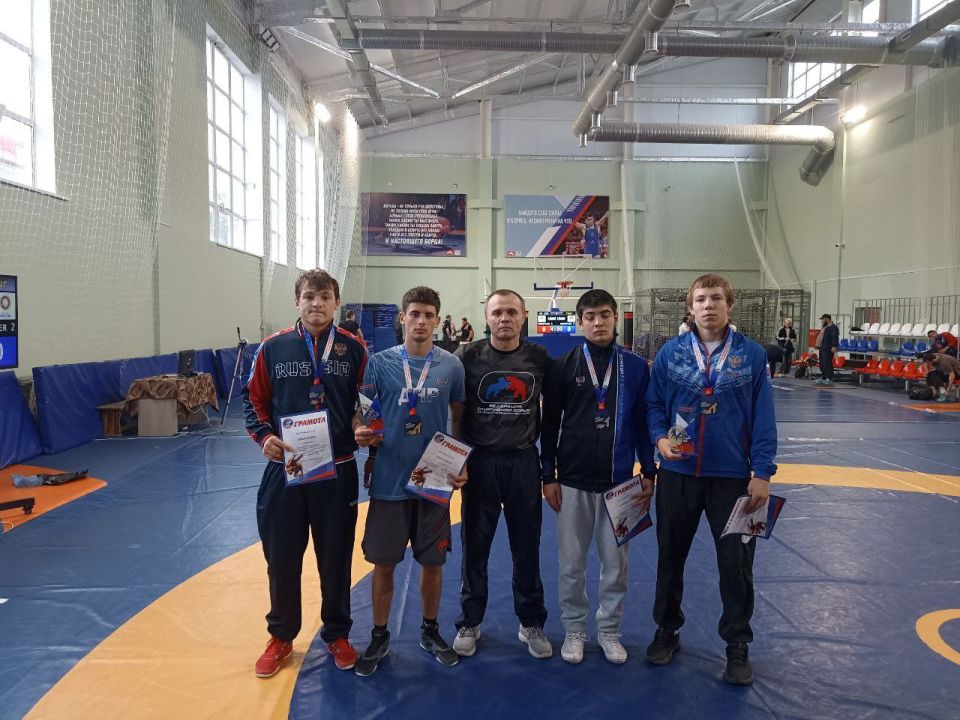  :        ,               18 ,    ...