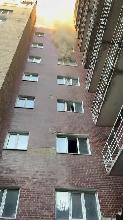 Общежитие почти сгорело в Калининском районе Донецка
