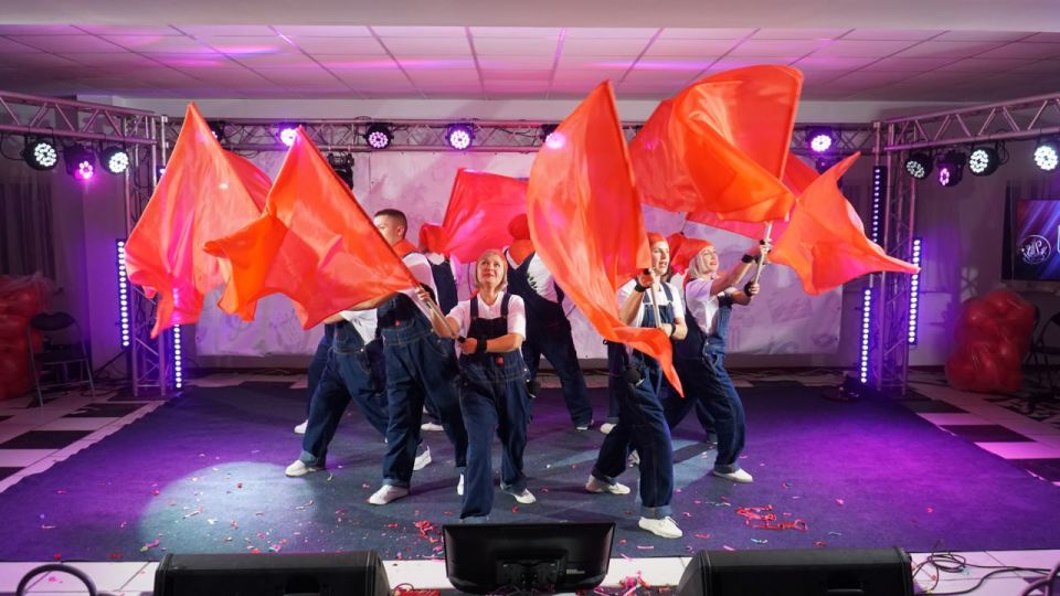  :  19  21   .   II C    