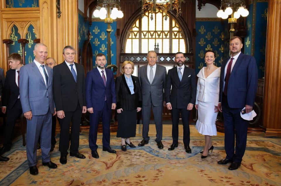 ���������� � ��������� ����� ������� �������� ���� �������� � ������������� ����