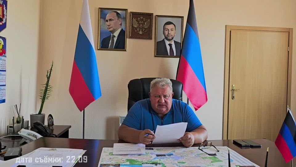 Игорь Мартынов: В прямом эфире рассказал об установке детской площадки по поручению Главы ДНР Дениса Пушилина