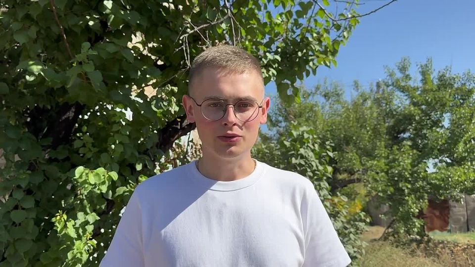 Движение Первых помогает школам в Кураховском районе