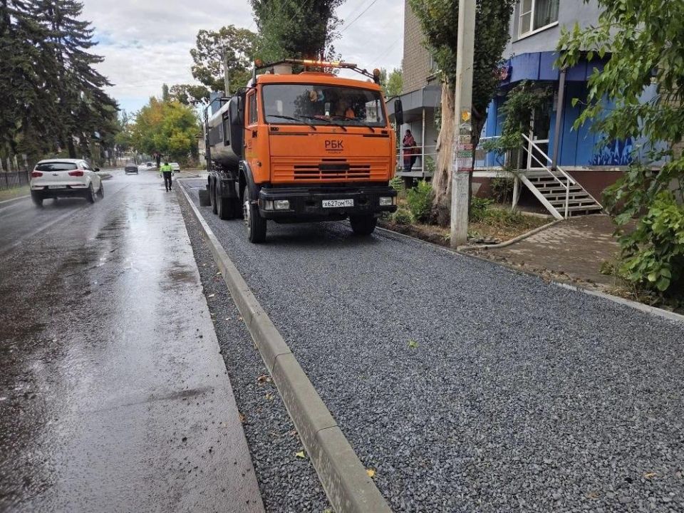 Подрядчики Нижегородской области продолжают благоустройство дворов для жителей Харцызска