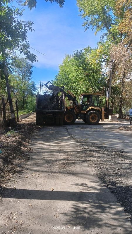 Николай Михайлов: Администрацией мо продолжаются работы по ремонту дорог в городе Комсомольское