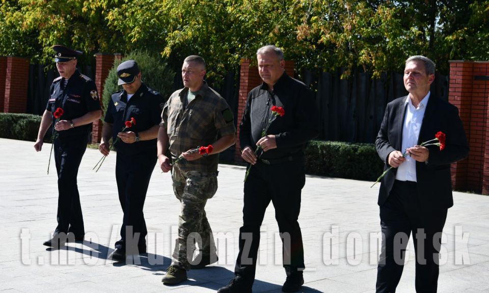 ������� ��������: ������ ������� � ����� ������������� ������ �������������� ������� ������-������������ ��������� �� �������� ��� ������ ��������� ����� 4/4 ���